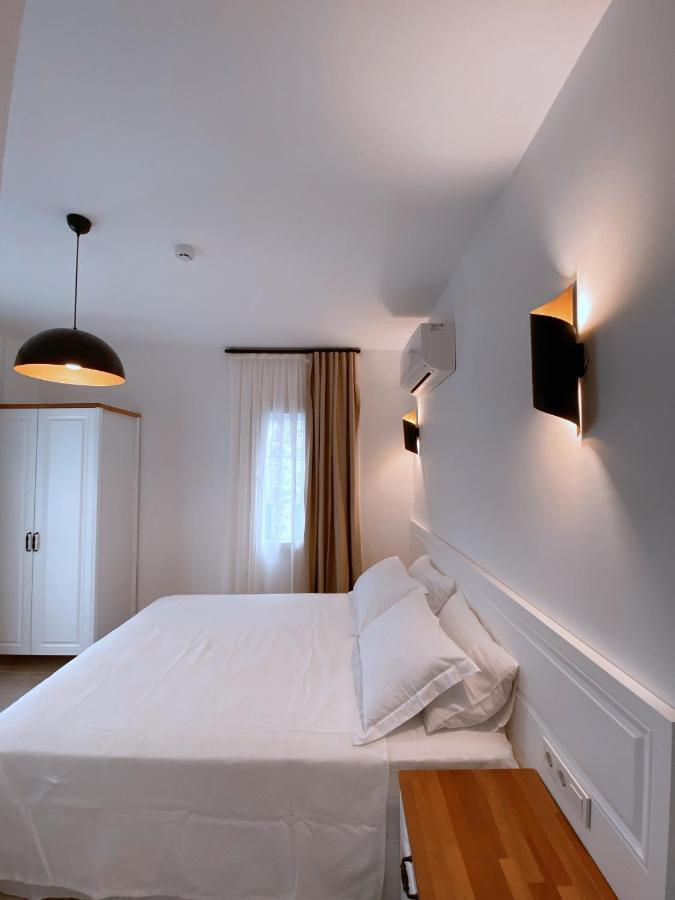 Amber Boutique Hotel Кешме Экстерьер фото