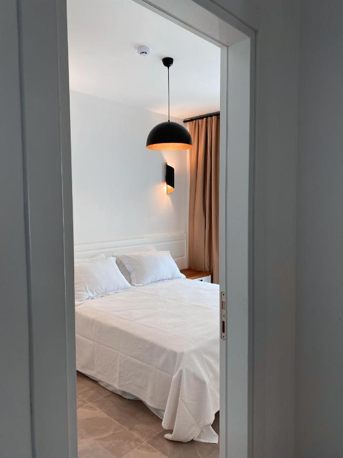Amber Boutique Hotel Кешме Экстерьер фото